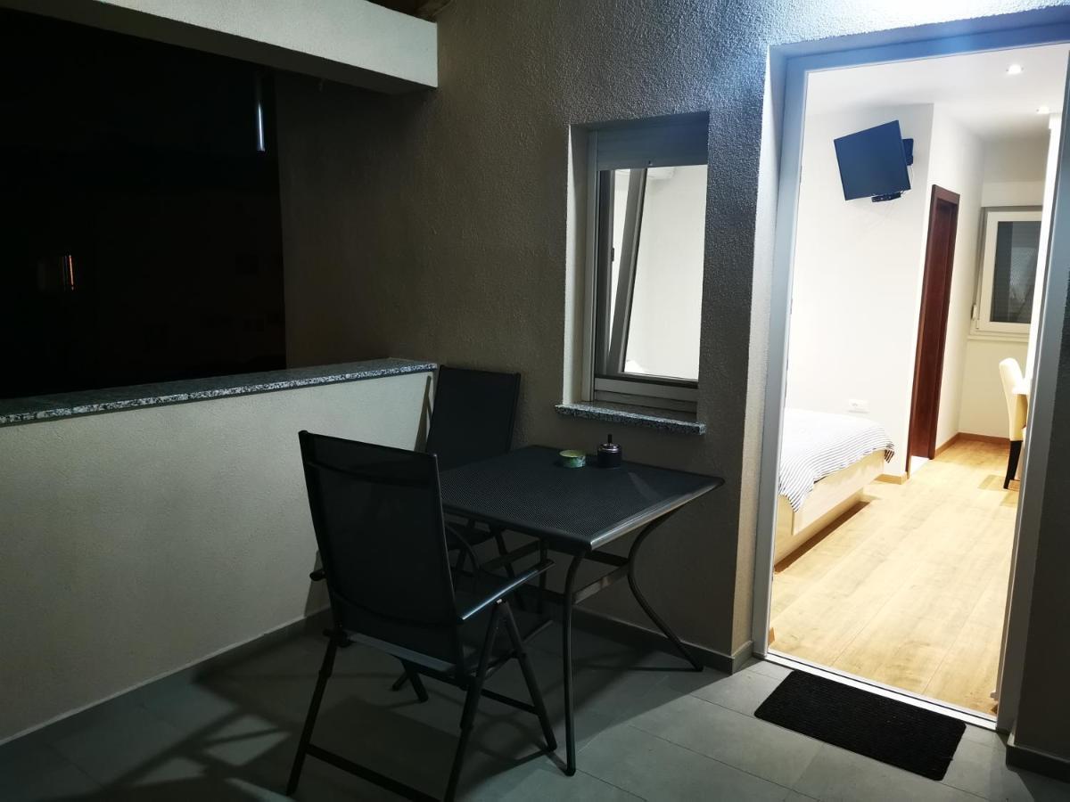 Ferienwohnung Studio Apartman Rosa Zaton  Exterior foto